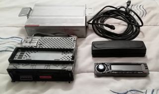 Radio Cassette CLARION con cargagor CDs