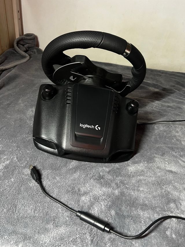 Volante + Pedales Logitech G920