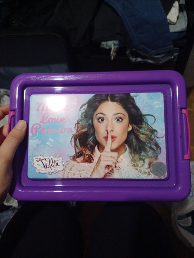 Caja Tini Violetta