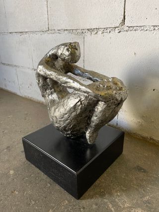 ✅figura mujer en resina