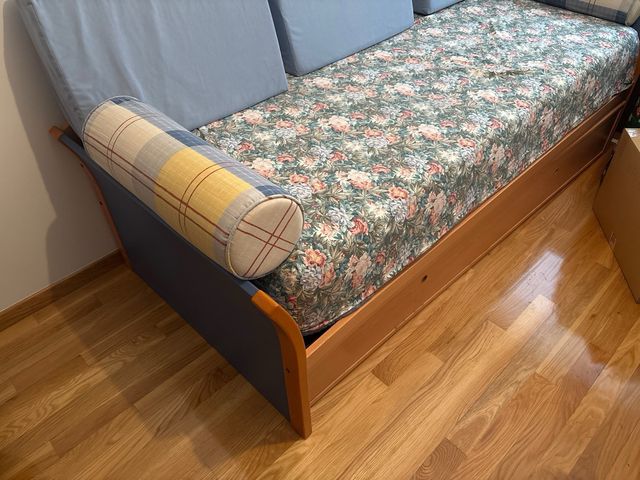 Divano, letto estraibile
