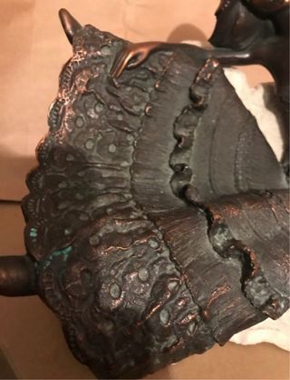 Escultura mujer bronce