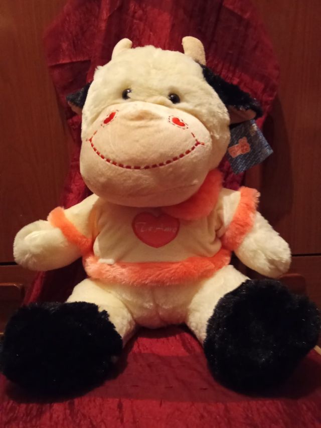 Peluche de vaca blanca
