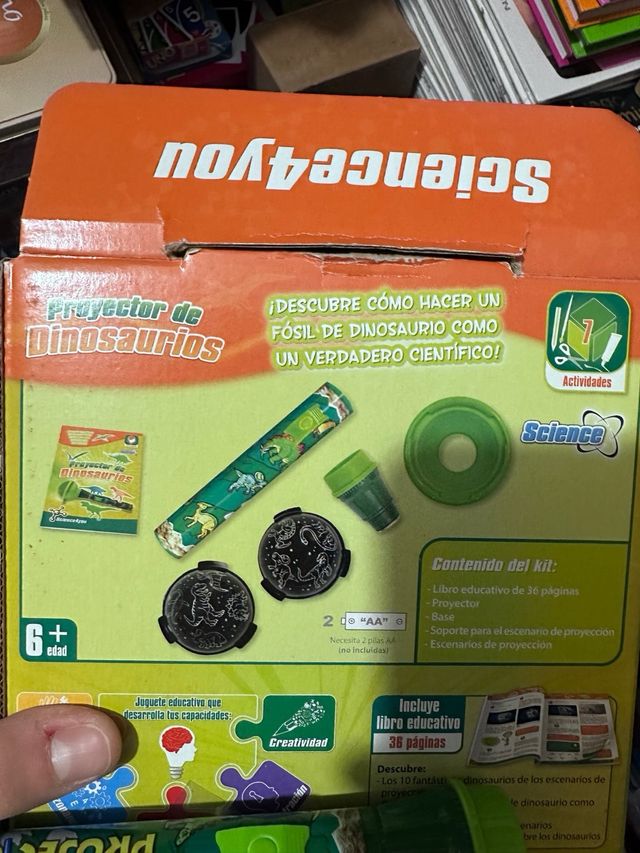 Proyector de dinosaurios