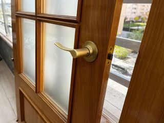 Puerta salon comedor con cristales