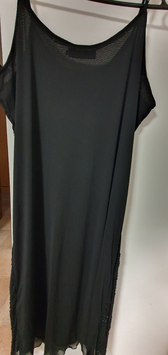 VESTIDO OU TRAJE DE FESTA