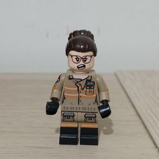Minifigura Lego dim035 Abby Yates