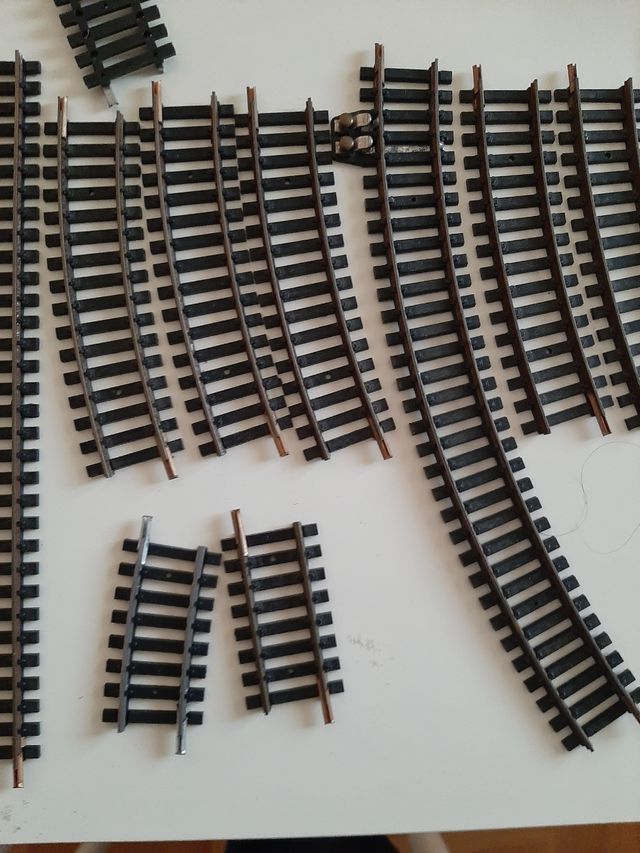 Lotto di più di 100 binari Lima