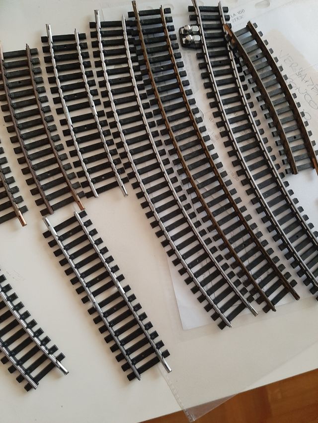 Lotto di più di 100 binari Lima