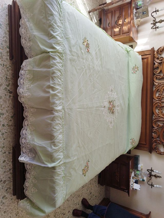 Copriletto matrimoniale organza verde mela