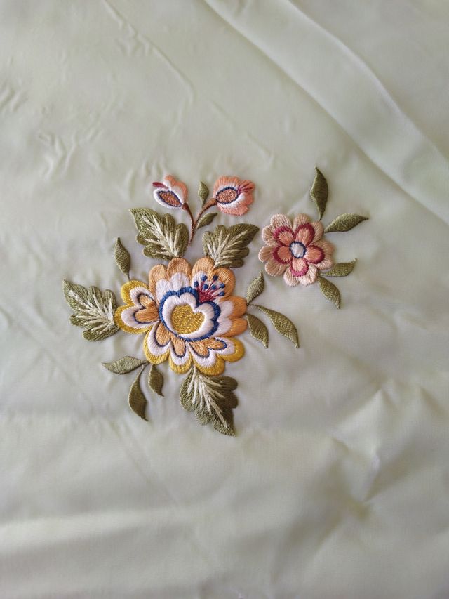 Copriletto matrimoniale organza verde mela