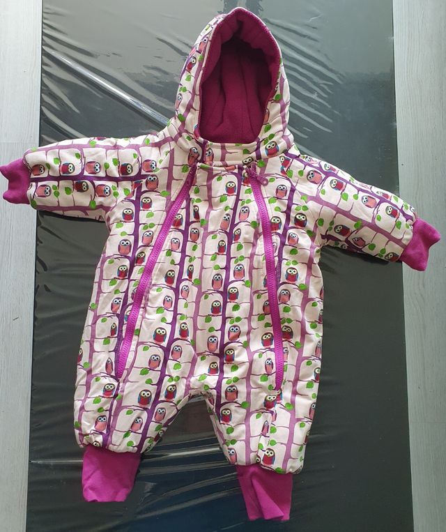 Mono invierno infantil