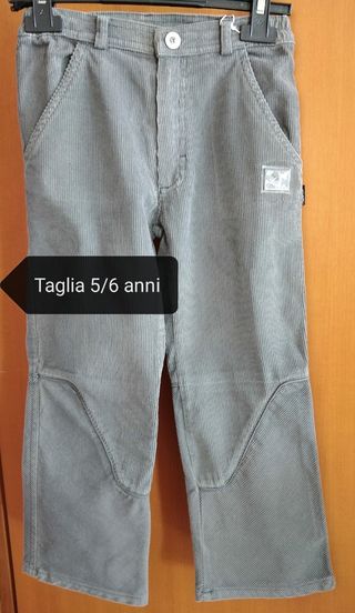 Completo taglia 5/6anni