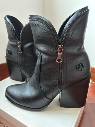 Botines negros
