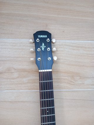 Yamaha APX T2 sunburst Travel Guitar