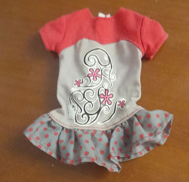 Acessórios e vestidos Nancy Dolls