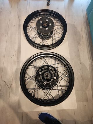 Juego de ruedas Triumph Speedmaster 
