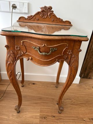 Cabeceros antiguos madera y mesilla a juego