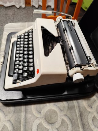 Maquina de escribir Olympia