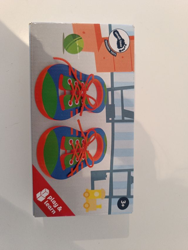 Juguete atar zapatos small foot