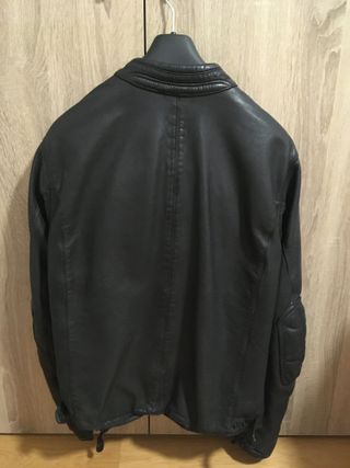 Chaqueta de cuero Dainese talla 52
