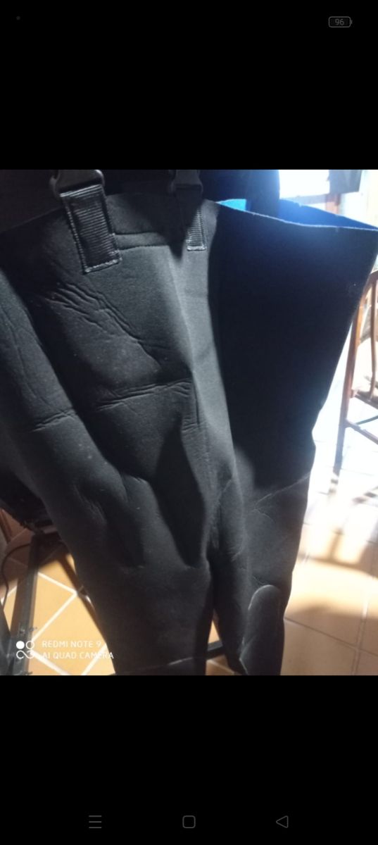 Traje neopreno entero con asas botas