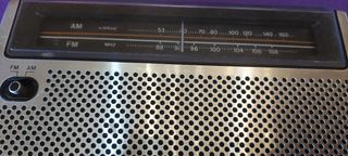 Radio retro vintage Tanachi B124