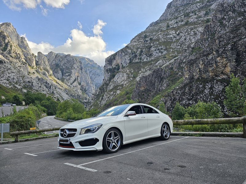 Mercedes-Benz Clase CLA 200 CDI AMG line - foto 1