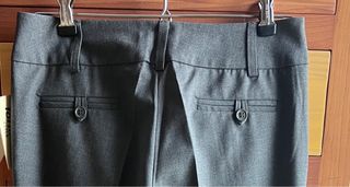 Pantalón gris de vestir nuevo