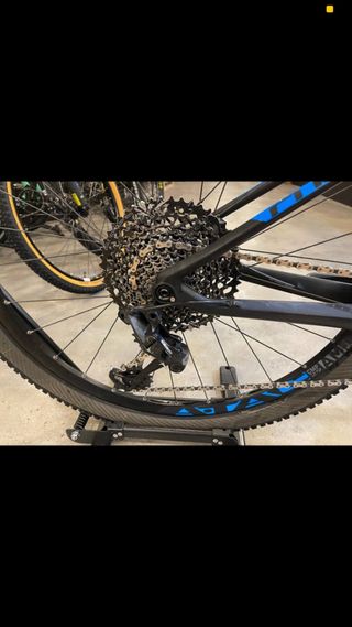 Cube Reaction 29” Carbono Talla S