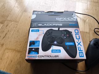 Mando para ps4 de cable blackfire