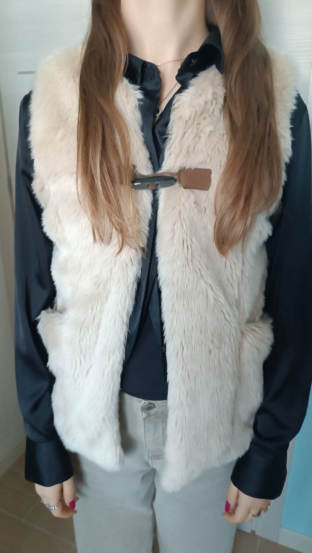 Gilet in morbido pelo Zara