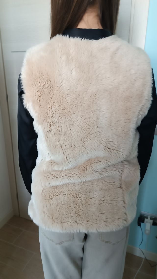 Gilet in morbido pelo Zara