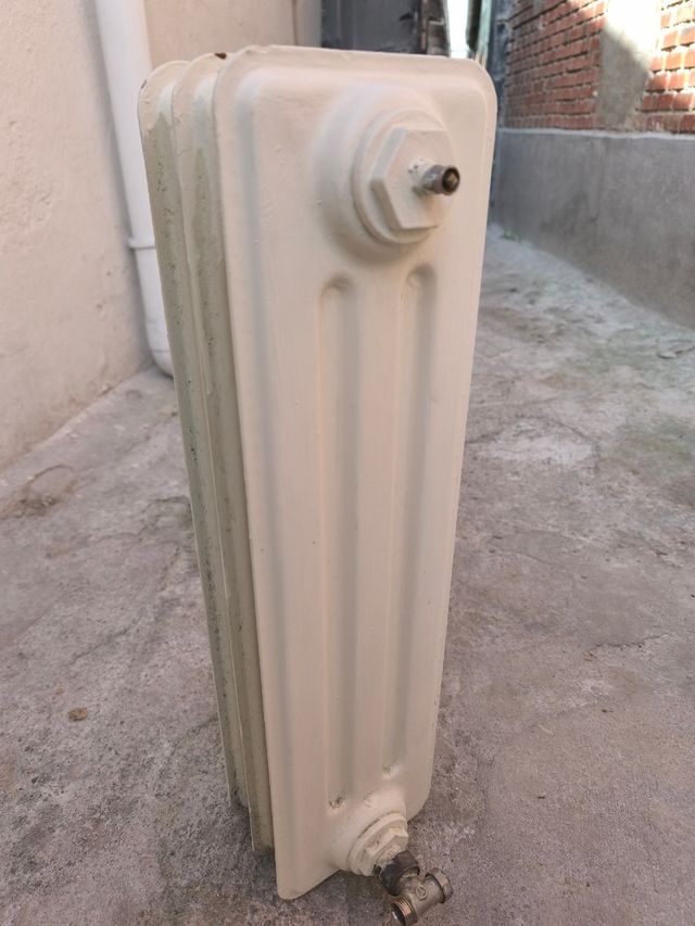 Radiador hierro tres elementos