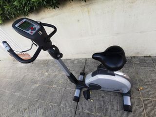 Bicicleta estática con pulsómetro 