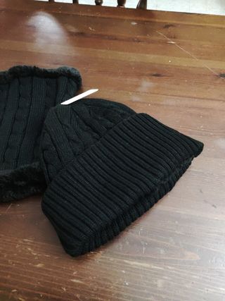 Completo berretta e scaldacollo