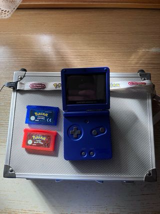 Gameboy Advance SP Azul + cargador + 2 juegos
