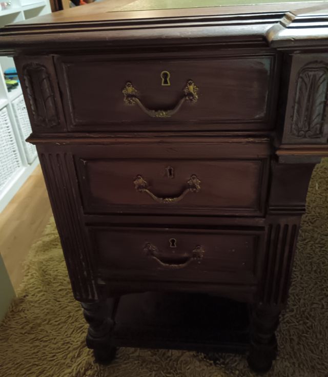 Gran escritorio antiguo de Castaño