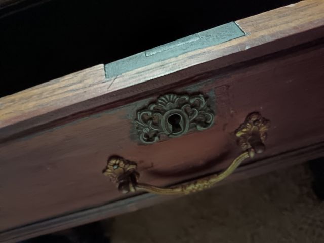 Gran escritorio antiguo de Castaño