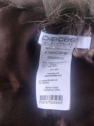 Cuello piel sintética