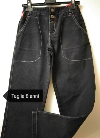 Completo taglia 8 anni