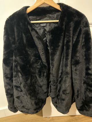 Chaqueta corta efecto PIEL nueva