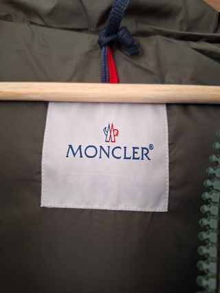 Moncler abrigo plumifero