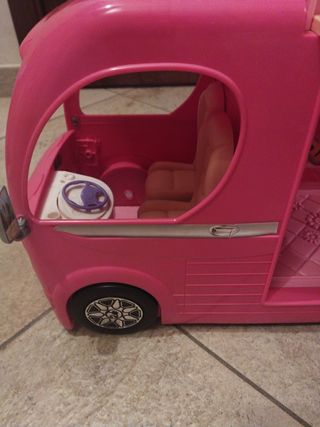 Camper dei sogni di Barbie e lavanderia