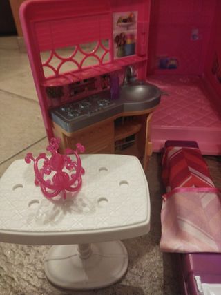 Camper dei sogni di Barbie e lavanderia