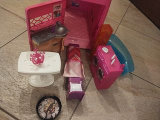 Camper dei sogni di Barbie e lavanderia