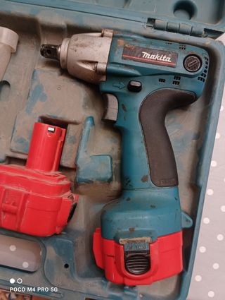 Taladro de impacto makita