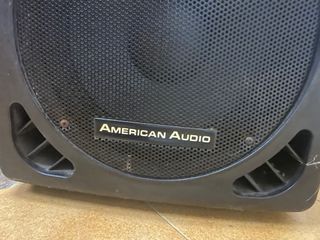 Altavoz autoamplificado 12p