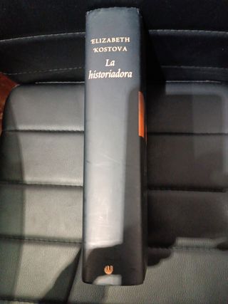 La Historiadora. Más OTRO LIBRO de REGALO. 2X1