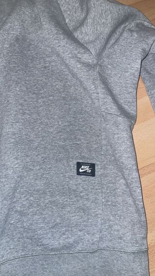 Sudadera Nike sb gris